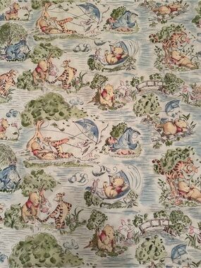 Classic Winnie the Pooh crafted crib blanket